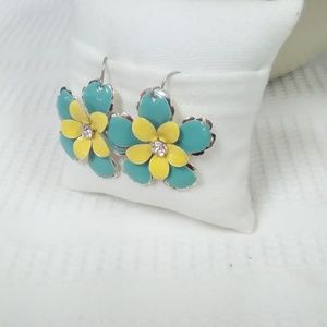 Jewelry - NWT Floral Earrings Jewelry - NWT Floral Earrings